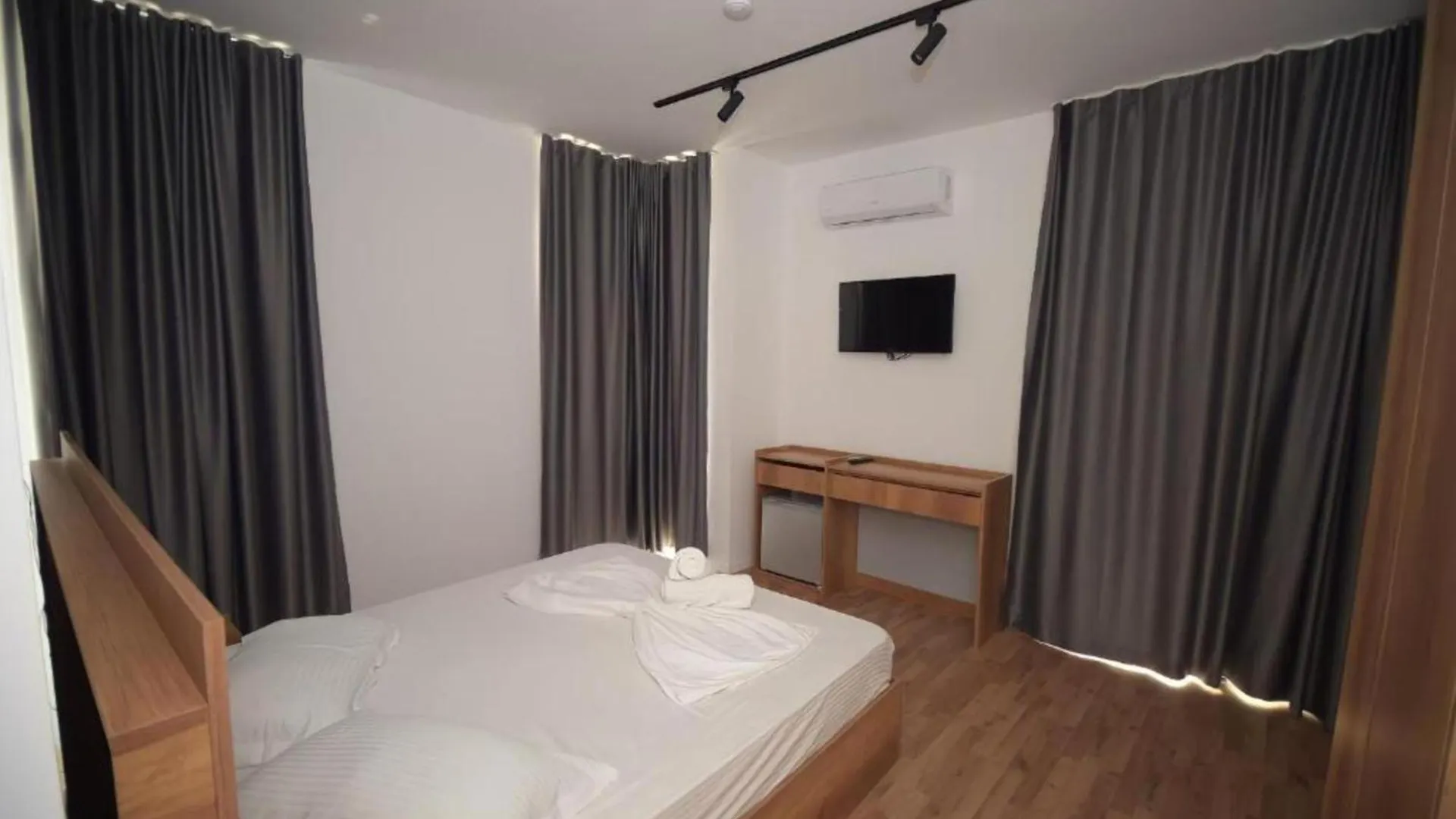 Hotel Besani Durres Albania