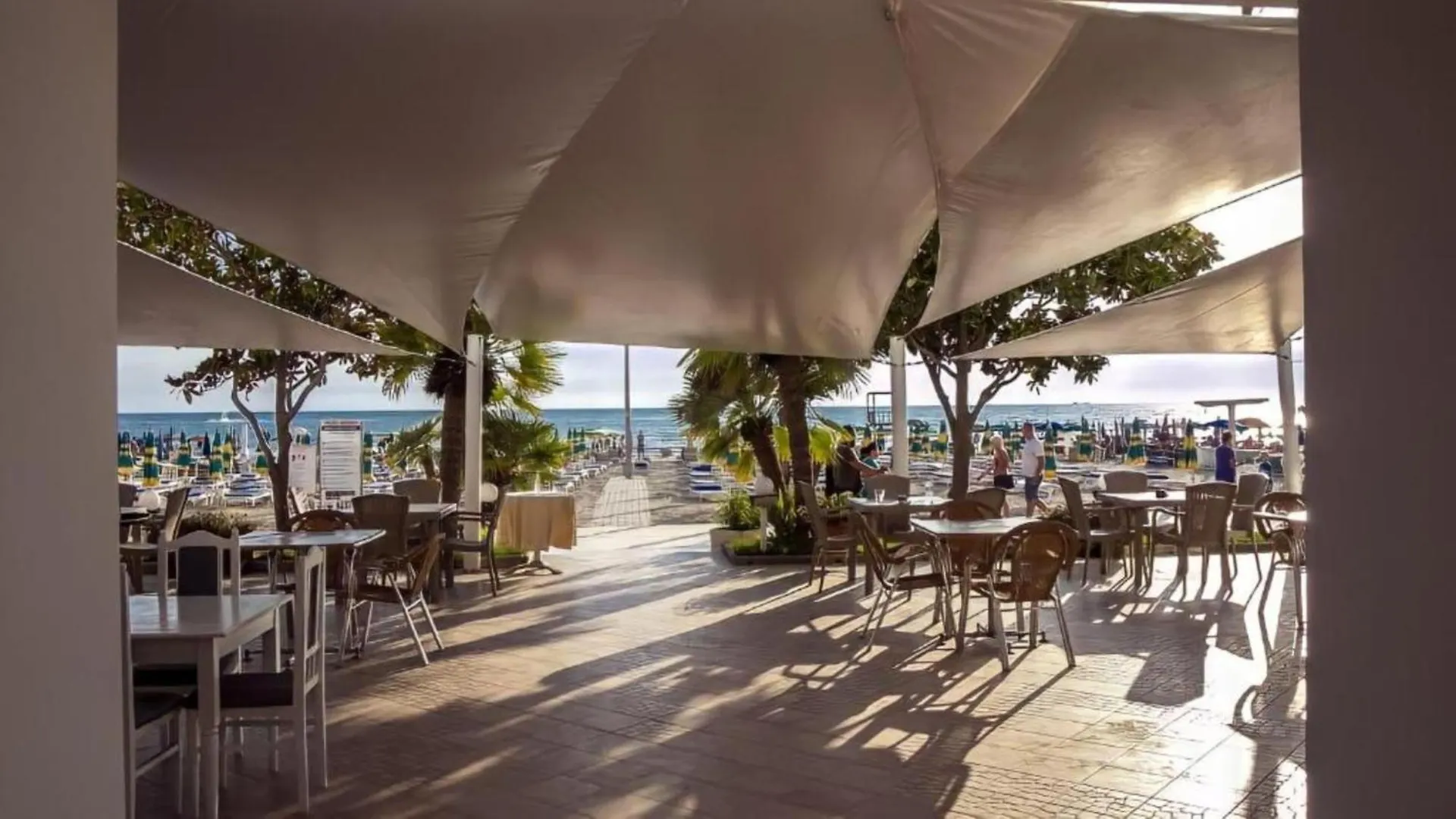 Hotel Besani Durres Albania